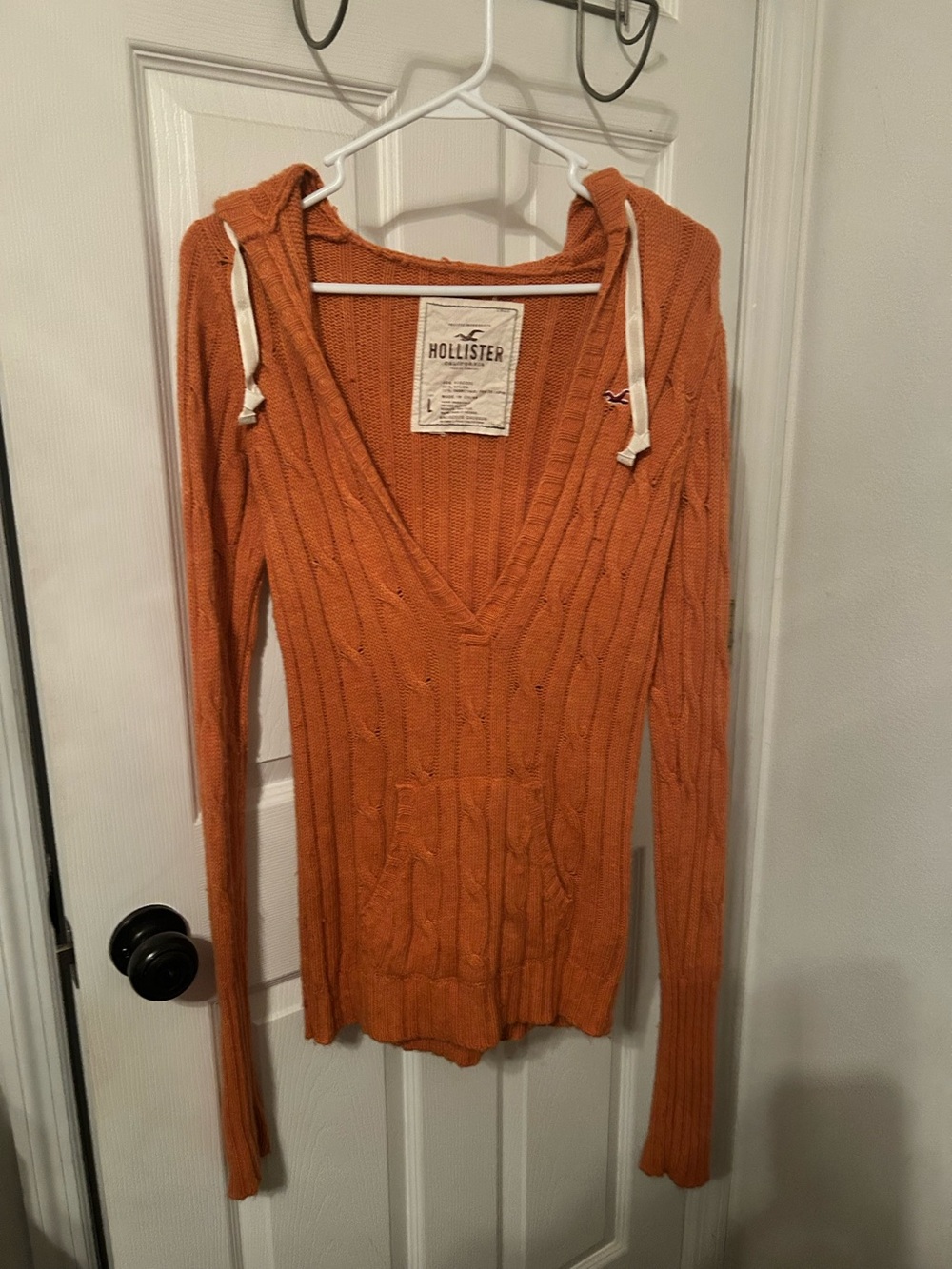 Vintage Y2K Hollister Cable Knit Sweater Pullover Orange Deep V Hoodie Sz L